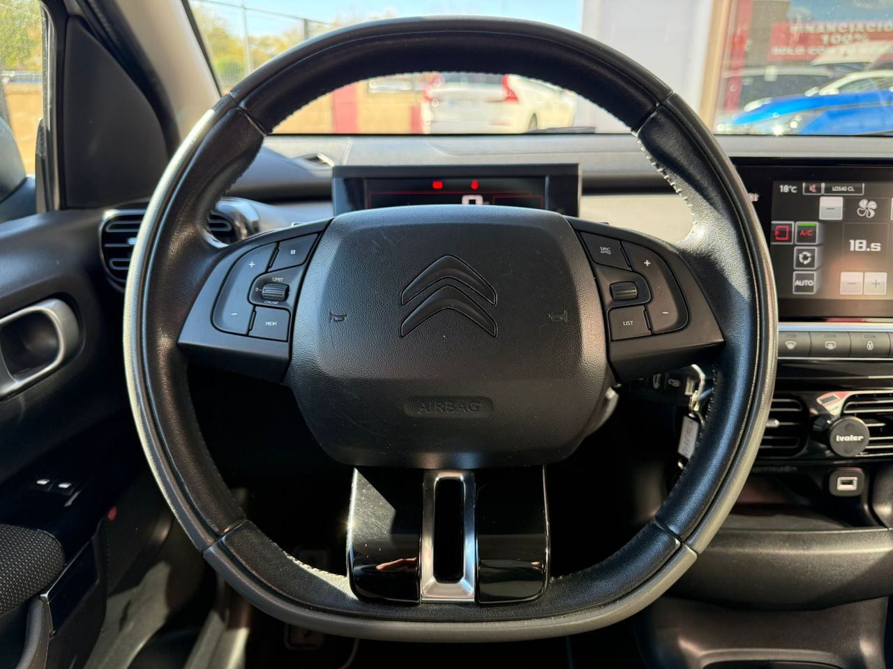 Citroën C4 Cactus BlueHDi 73KW (100CV) Shine - Foto 2