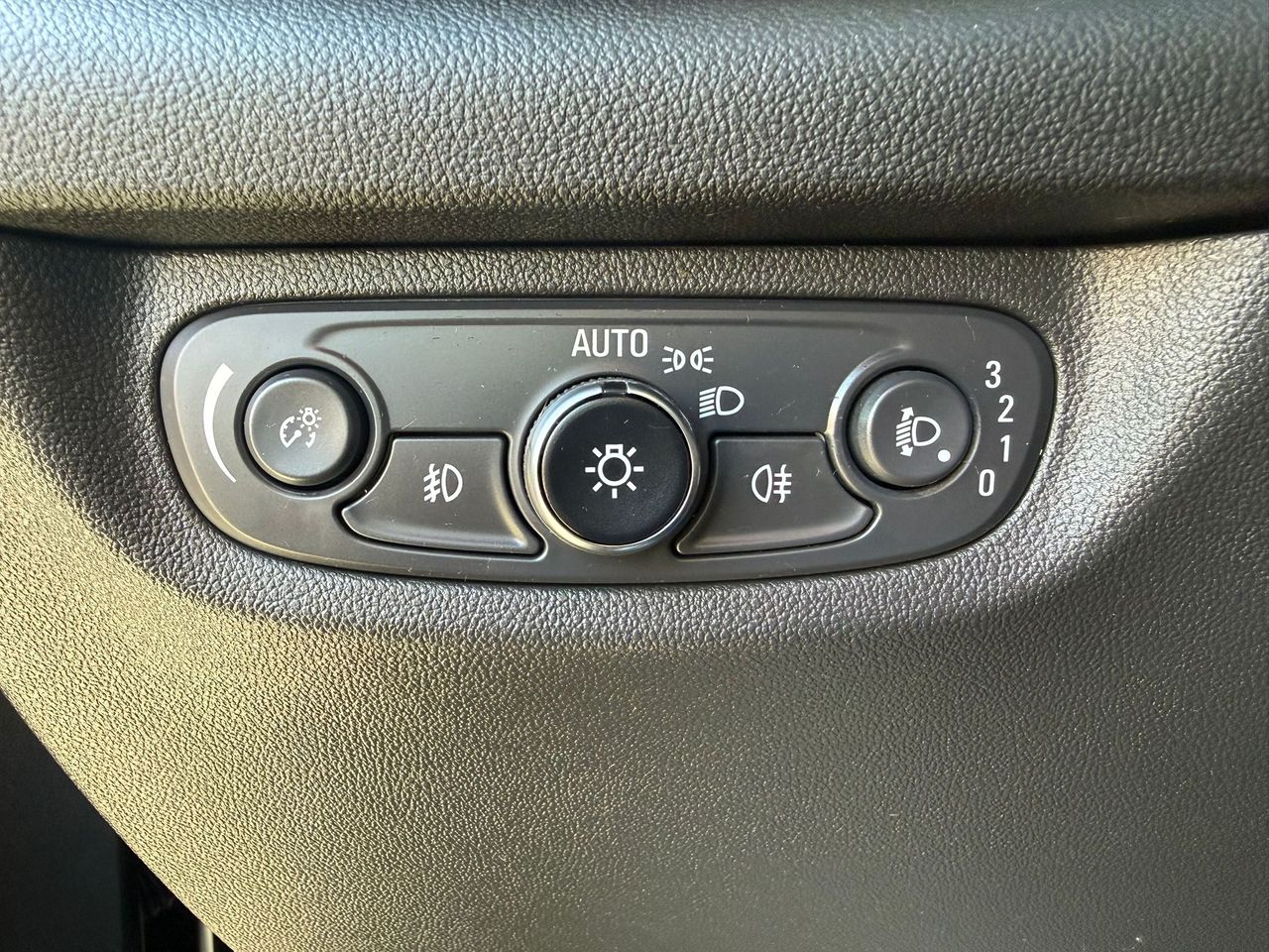 Opel Insignia  ST 1.6 CDTi 100kW Turbo D Selective - Foto 2