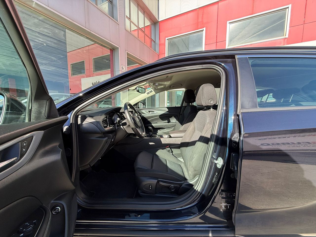 Opel Insignia  ST 1.6 CDTi 100kW Turbo D Selective - Foto 2