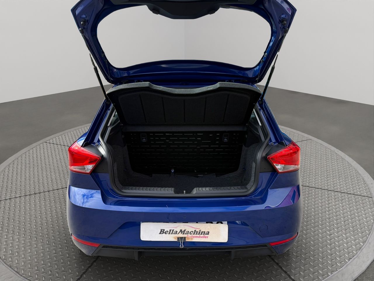 Seat Ibiza 1.0 MPI 59kW (80CV) Style Plus - Foto 2