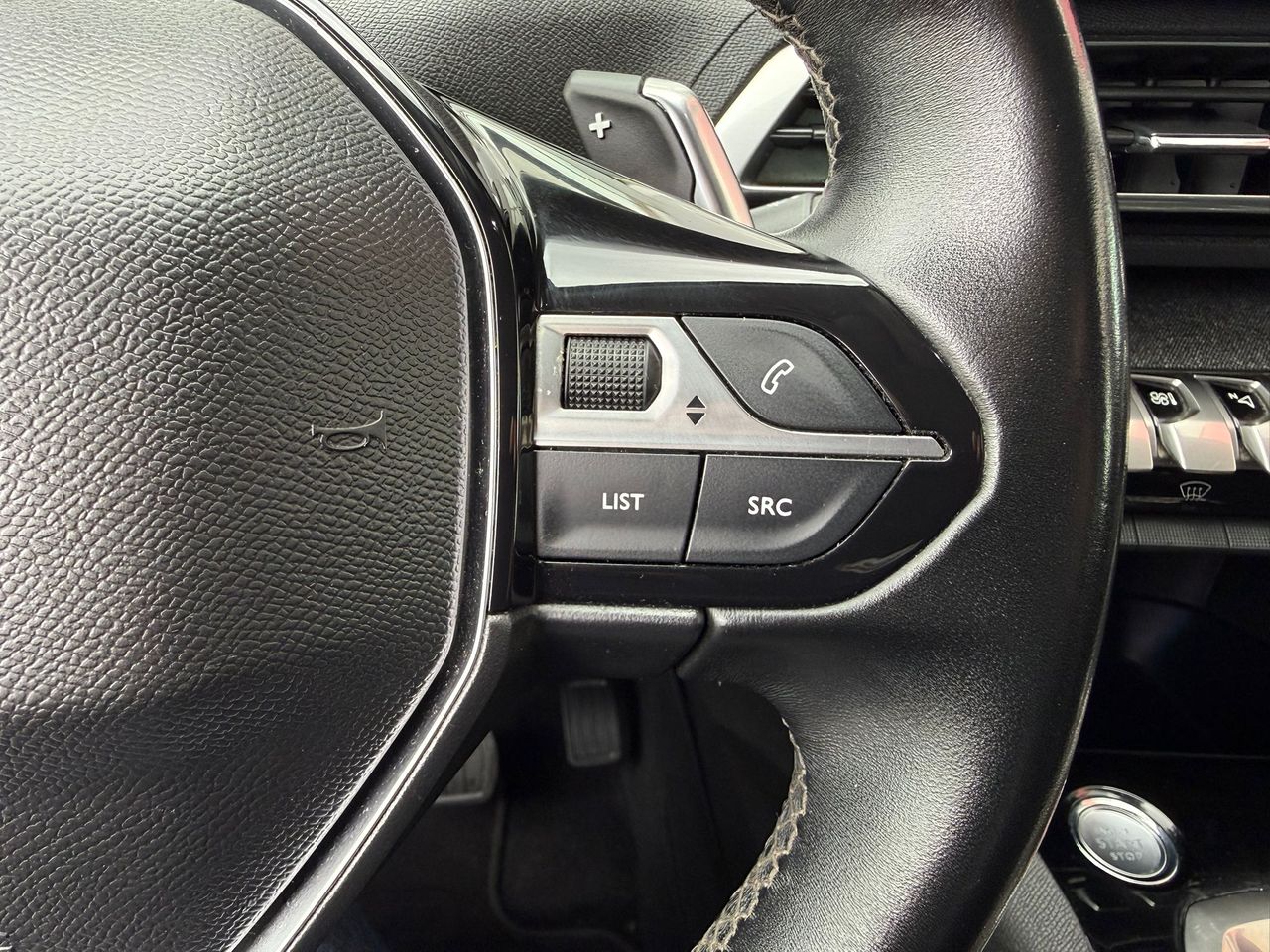 Peugeot 3008 1.5 BlueHDi 96kW (130CV) S&S Allure EAT8 - Foto 2