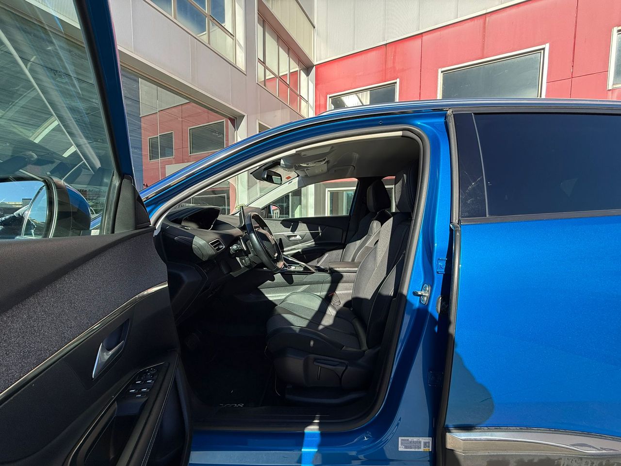 Peugeot 3008 1.5 BlueHDi 96kW (130CV) S&S Allure EAT8 - Foto 2