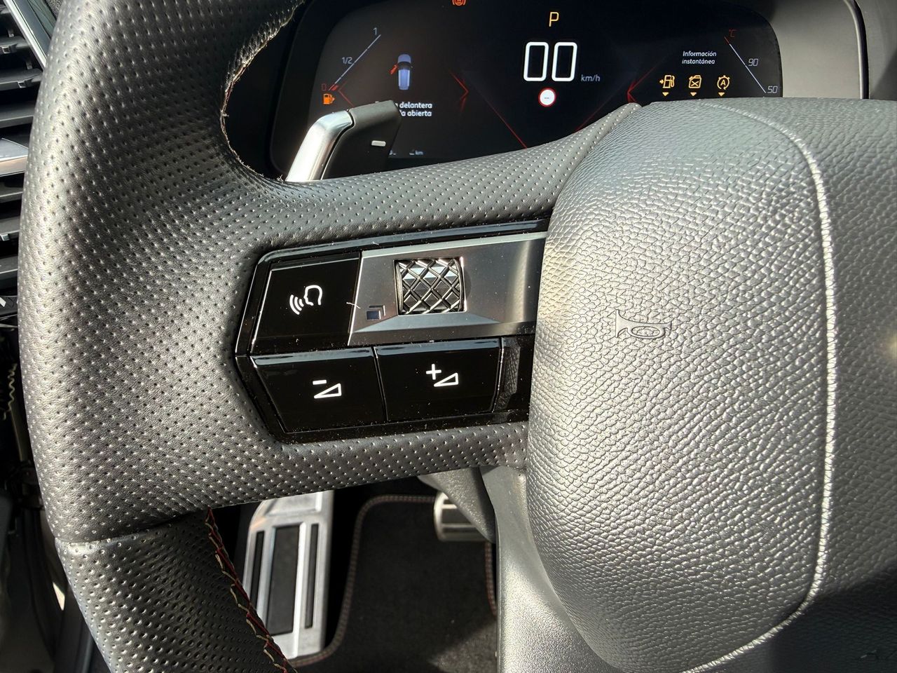 DS DS 7 BlueHDi DE 96kW (130CV) AT. PERF.LINE - Foto 2