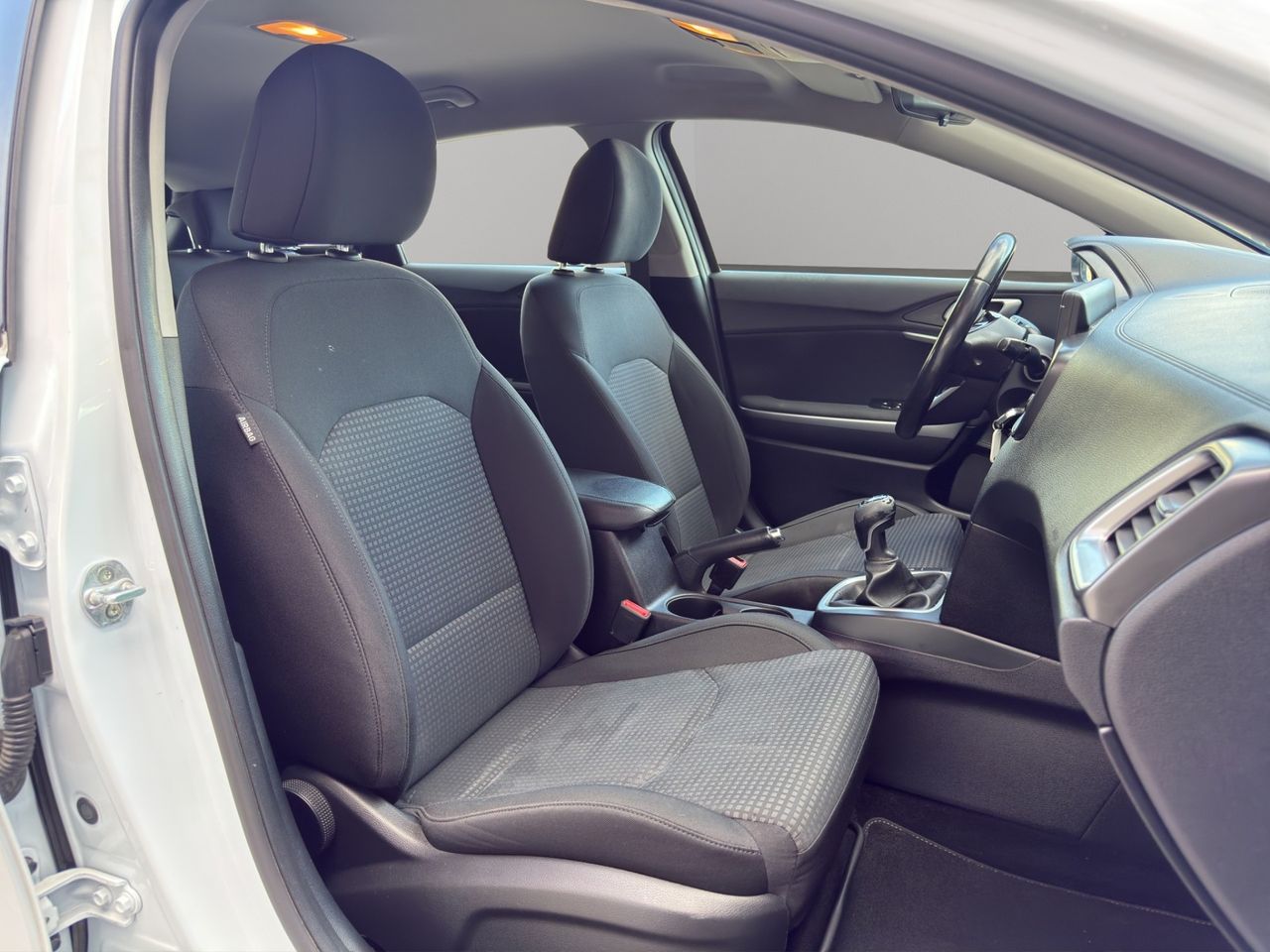 Kia Ceed 1.6 CRDi 85kW (115CV) Concept - Foto 2