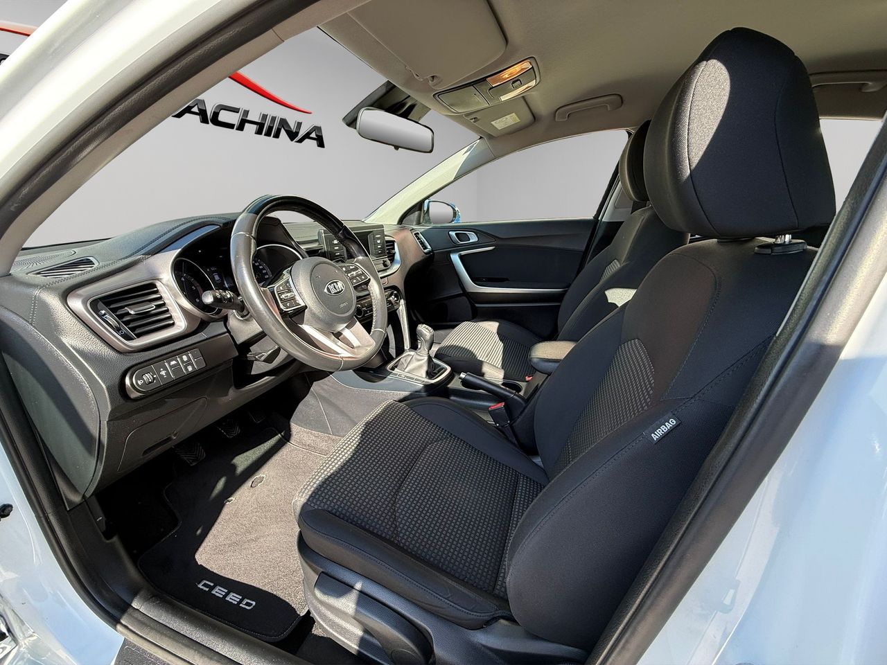 Kia Ceed 1.6 CRDi 85kW (115CV) Concept - Foto 2