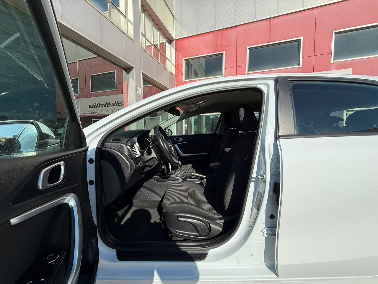 Kia Ceed 1.6 CRDi 85kW (115CV) Concept - Foto 2