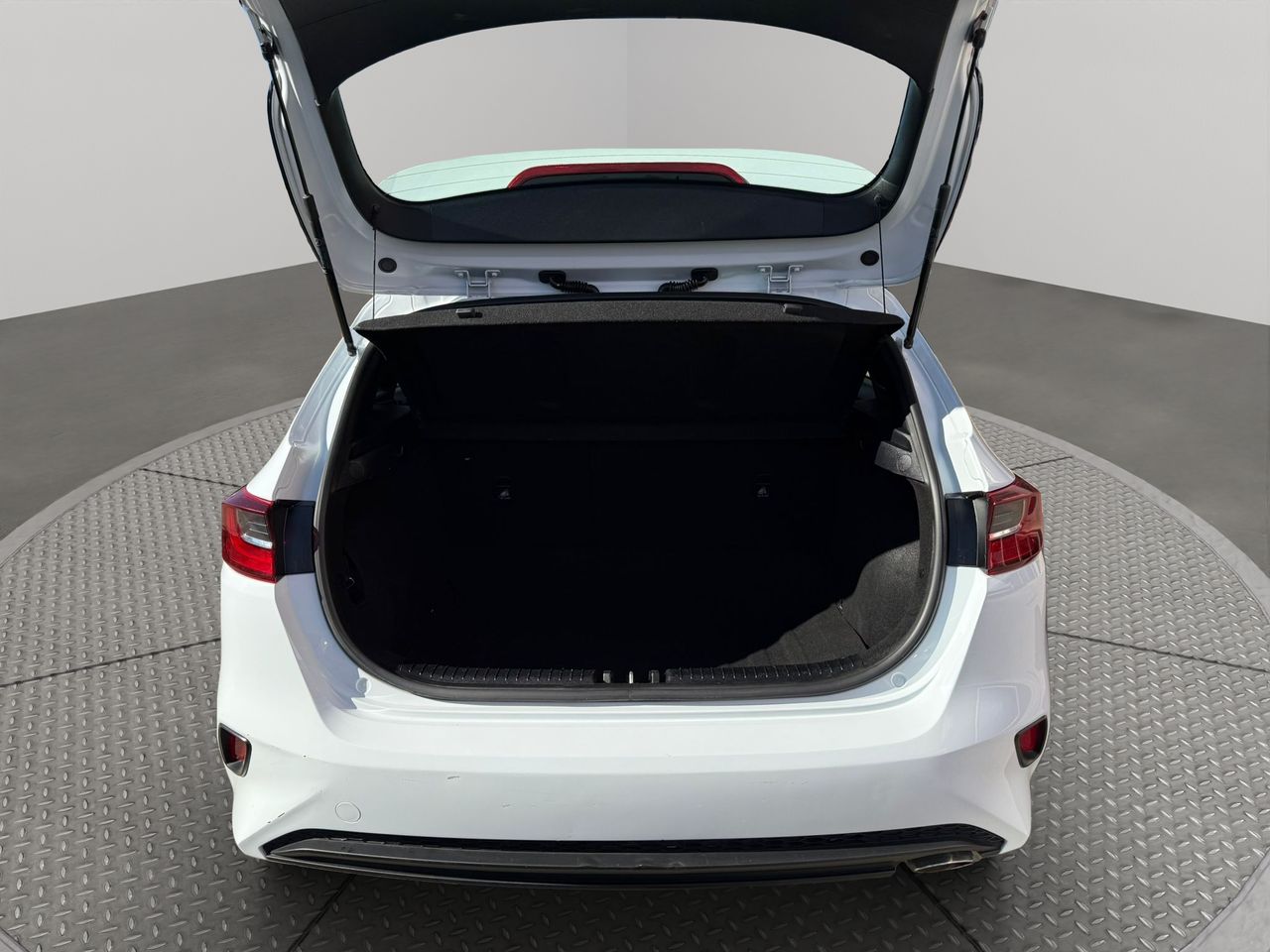 Kia Ceed 1.6 CRDi 85kW (115CV) Concept - Foto 2