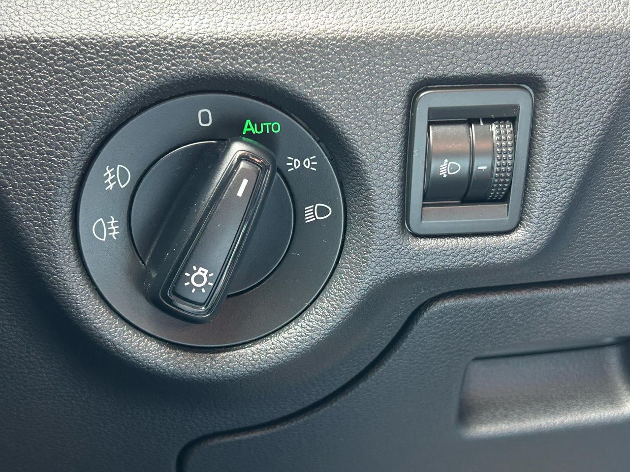 Skoda Scala 1.0 TSI 70 KW (95 CV) Ambition - Foto 2