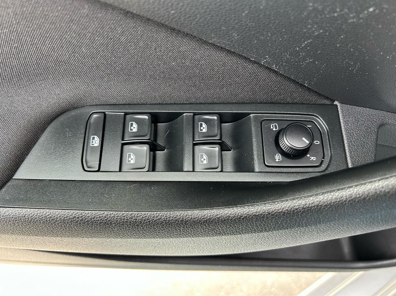 Skoda Scala 1.0 TSI 70 KW (95 CV) Ambition - Foto 2