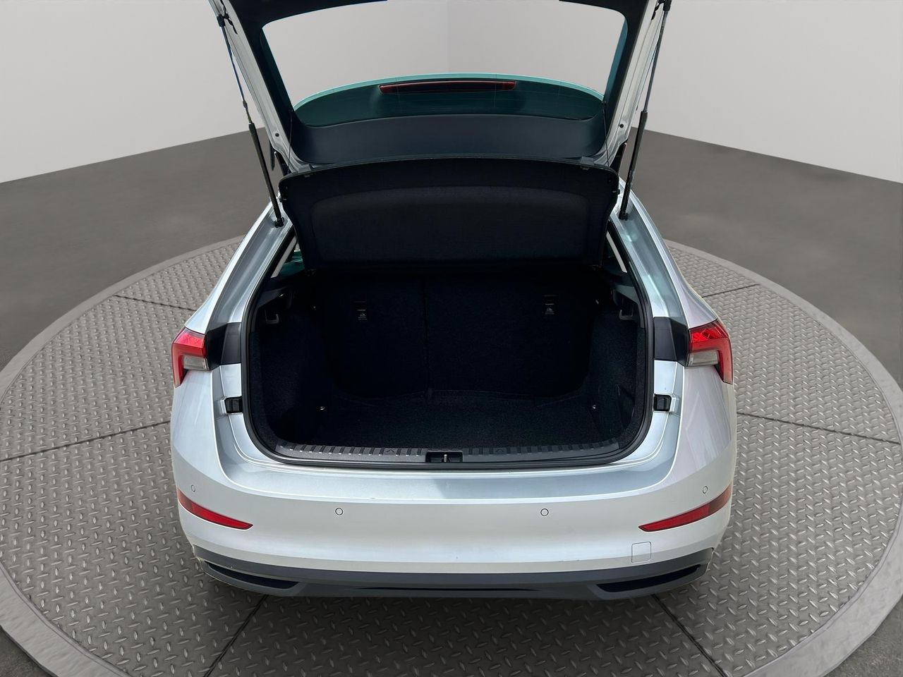 Skoda Scala 1.0 TSI 70 KW (95 CV) Ambition - Foto 2