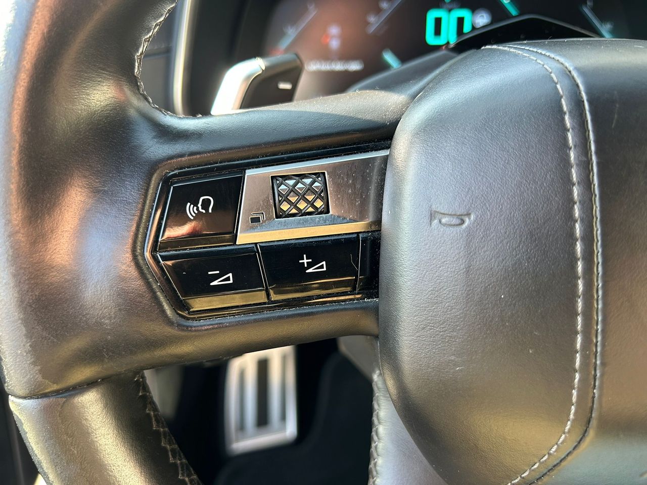 DS DS 9 E-TENSE 225 RIVOLI + - Foto 2