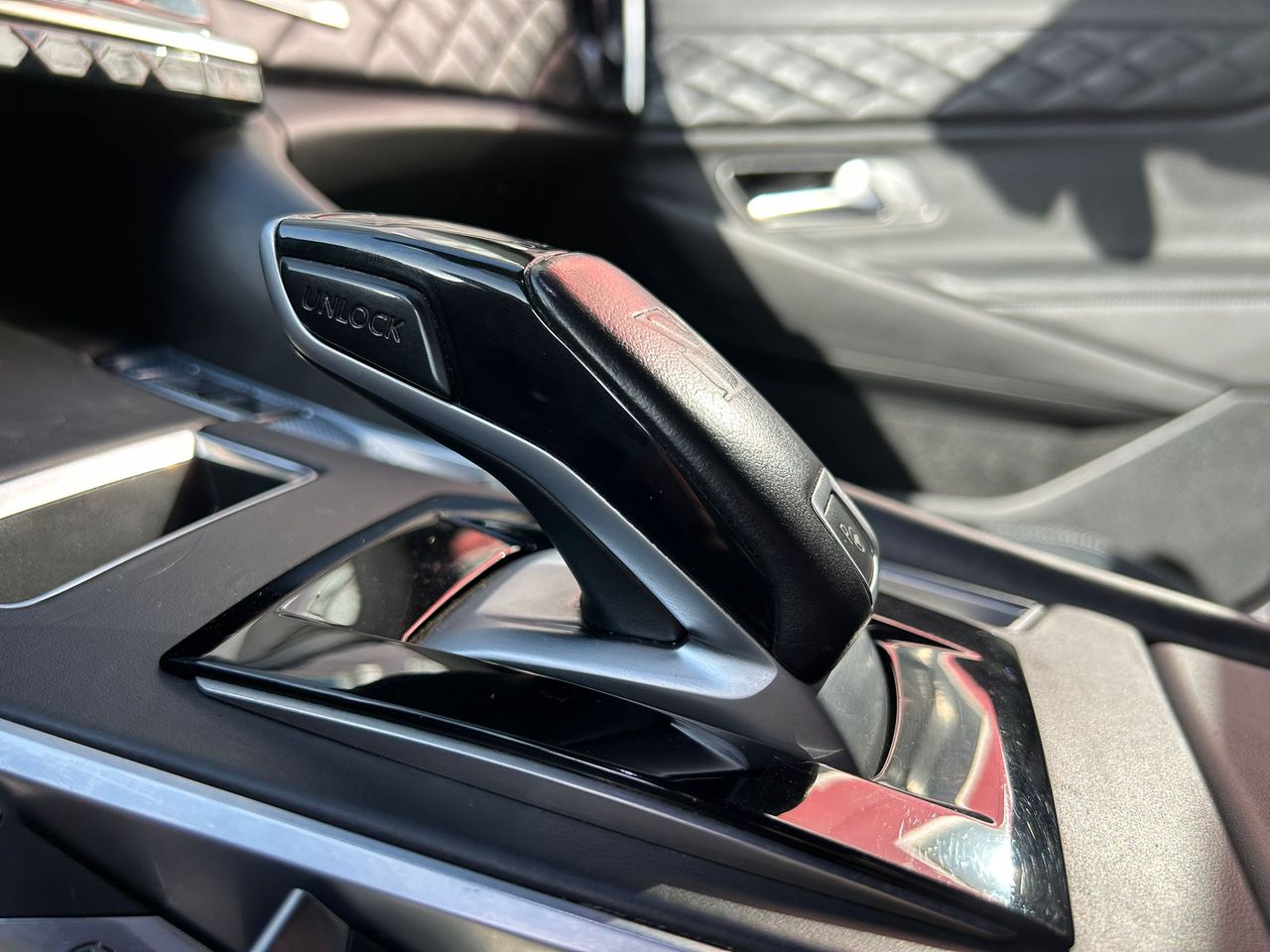 DS DS 9 E-TENSE 225 RIVOLI + - Foto 2