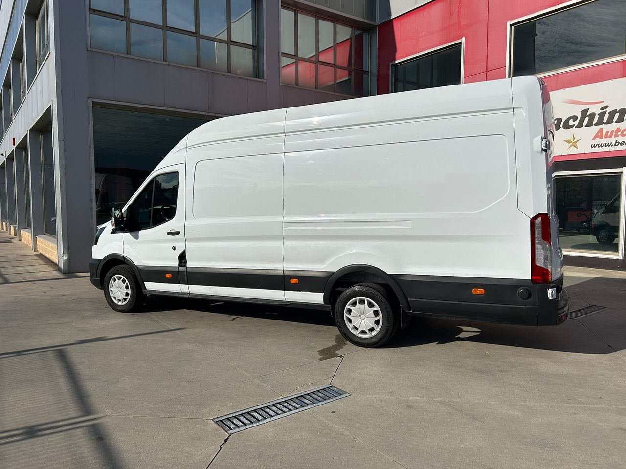 Ford Transit FT 350 L4  - Foto 2