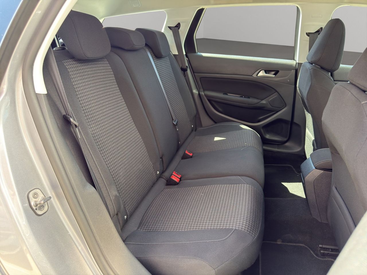 Peugeot 308 SW Active Pack BlueHDi 130 S&S EAT8 - Foto 2