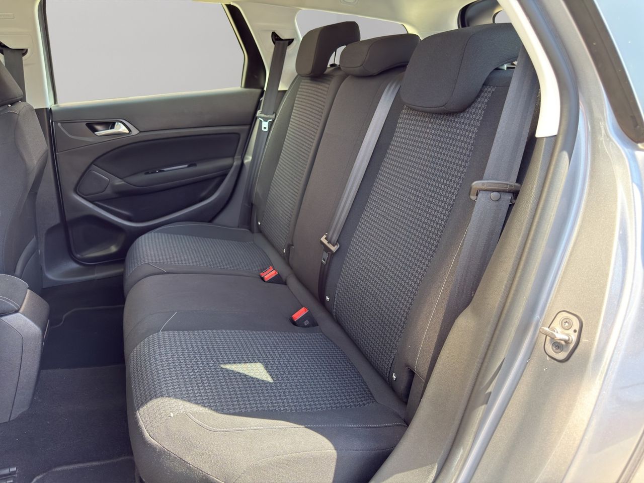 Peugeot 308 SW Active Pack BlueHDi 130 S&S EAT8 - Foto 2