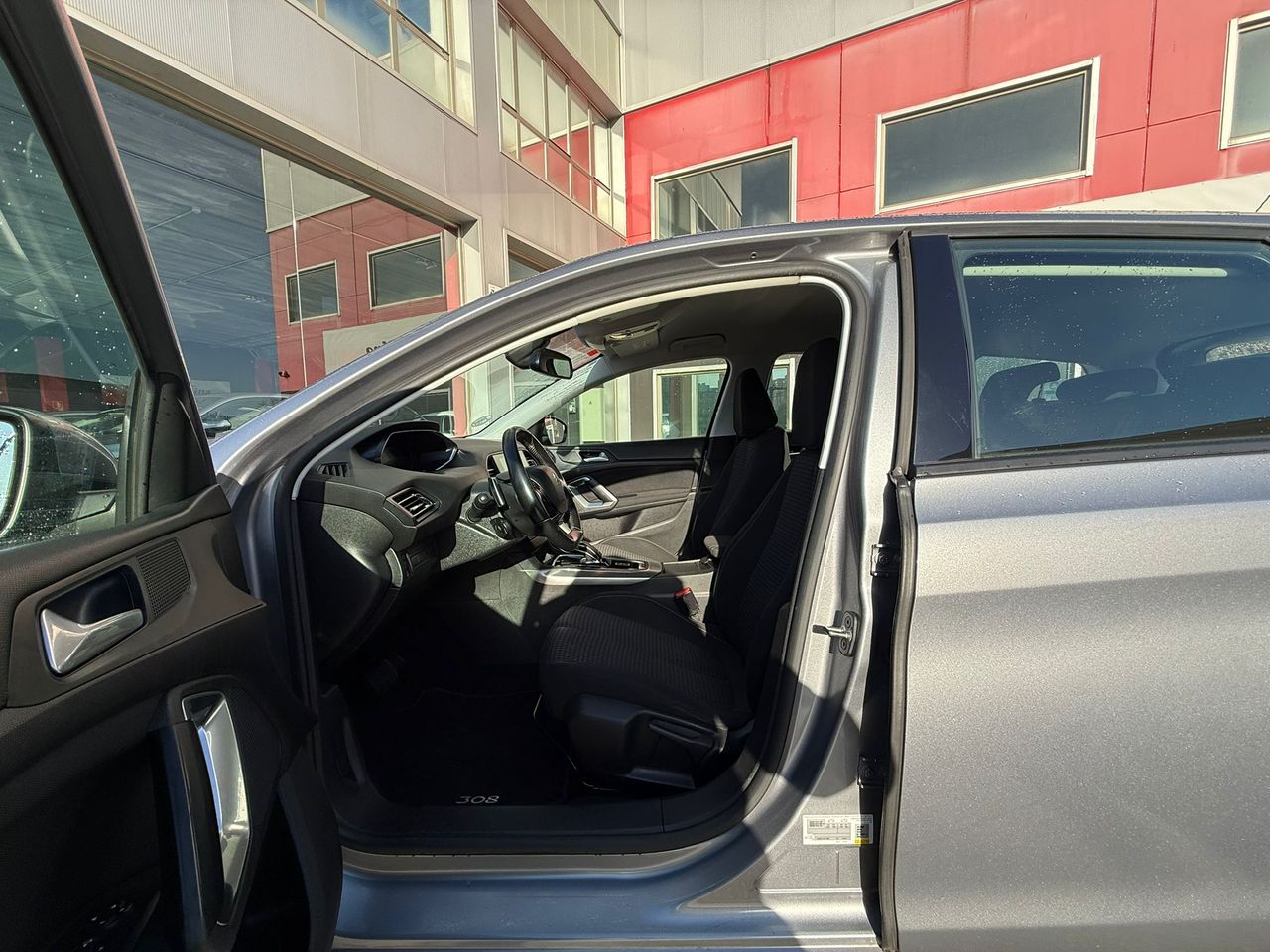 Peugeot 308 SW Active Pack BlueHDi 130 S&S EAT8 - Foto 2