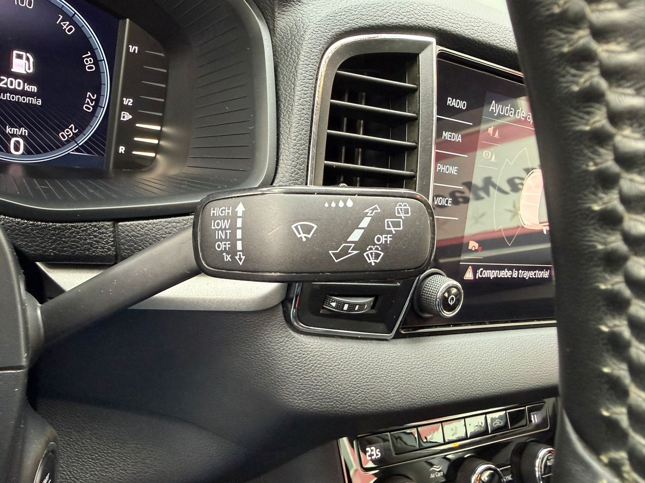 Skoda Karoq 1.5 TSI 110kW (150CV) DSG ACT Ambition - Foto 2