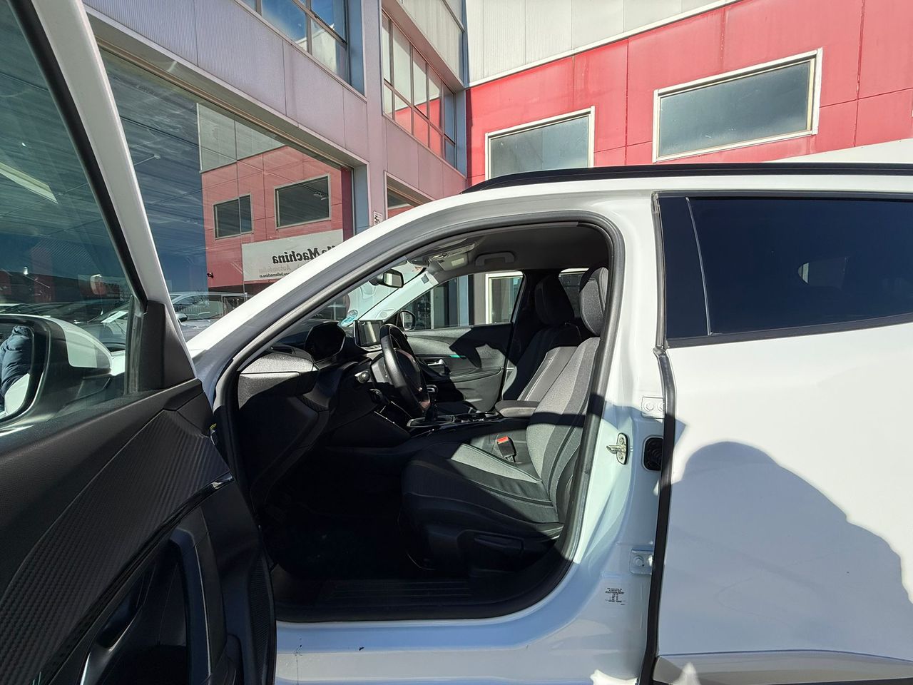 Peugeot 2008 Allure BlueHDI 81kW (110CV) - Foto 2