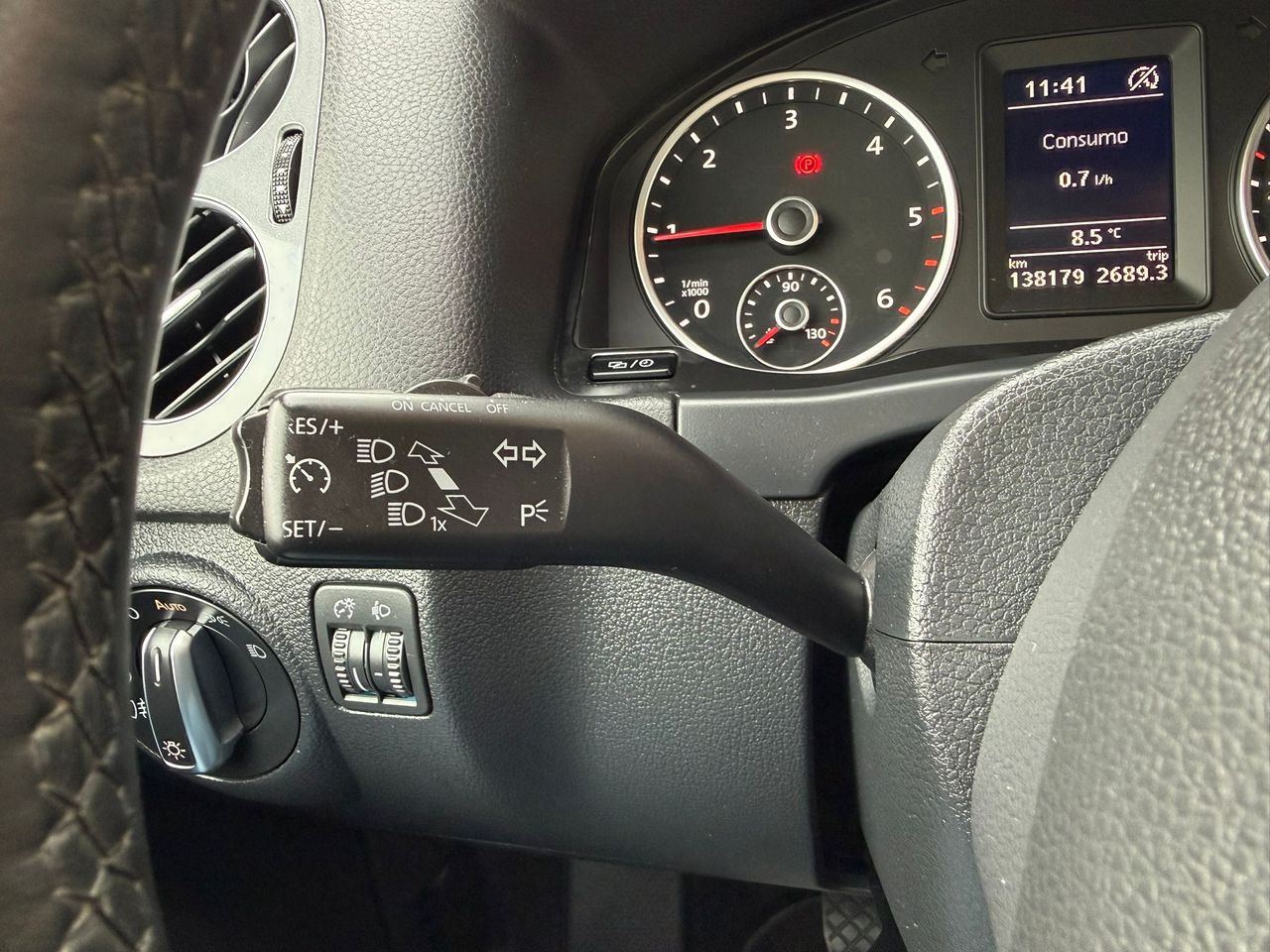 Volkswagen Tiguan R-Line 2.0 TDI 110CV BMT 4x2 - Foto 2