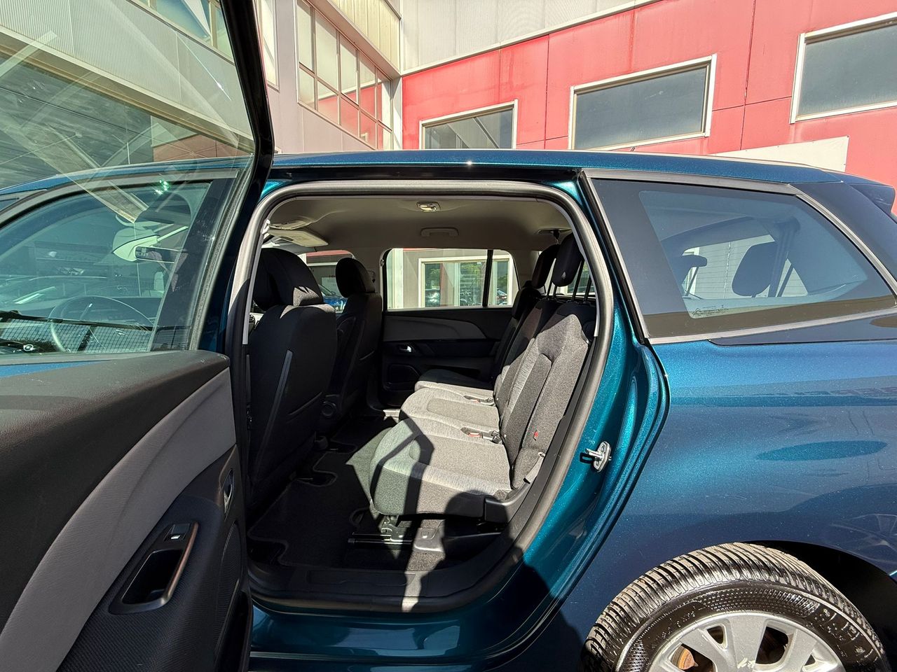 Citroën Grand C4 Spacetourer BlueHDi 96KW (130CV) EAT8 C-Series - Foto 2