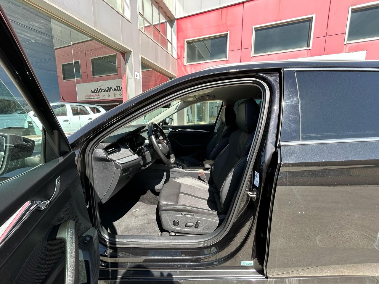 Skoda Octavia Combi 2.0 TDI 110kW (150CV) DSG Style - Foto 2