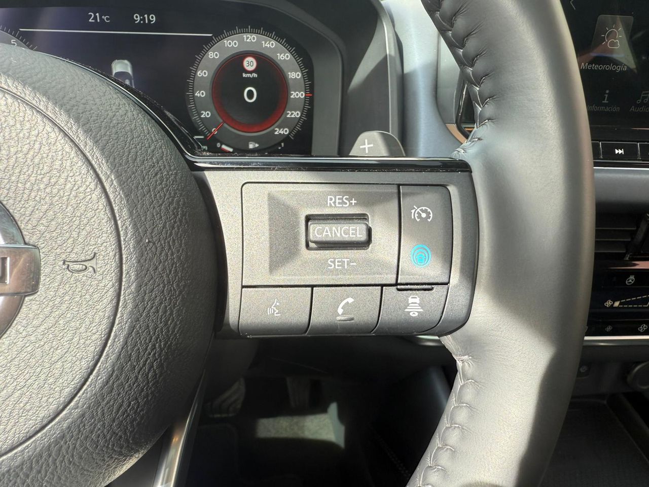 Nissan Qashqai DIG-T 116kW (158CV) mHEV Xtronic Tekna - Foto 2