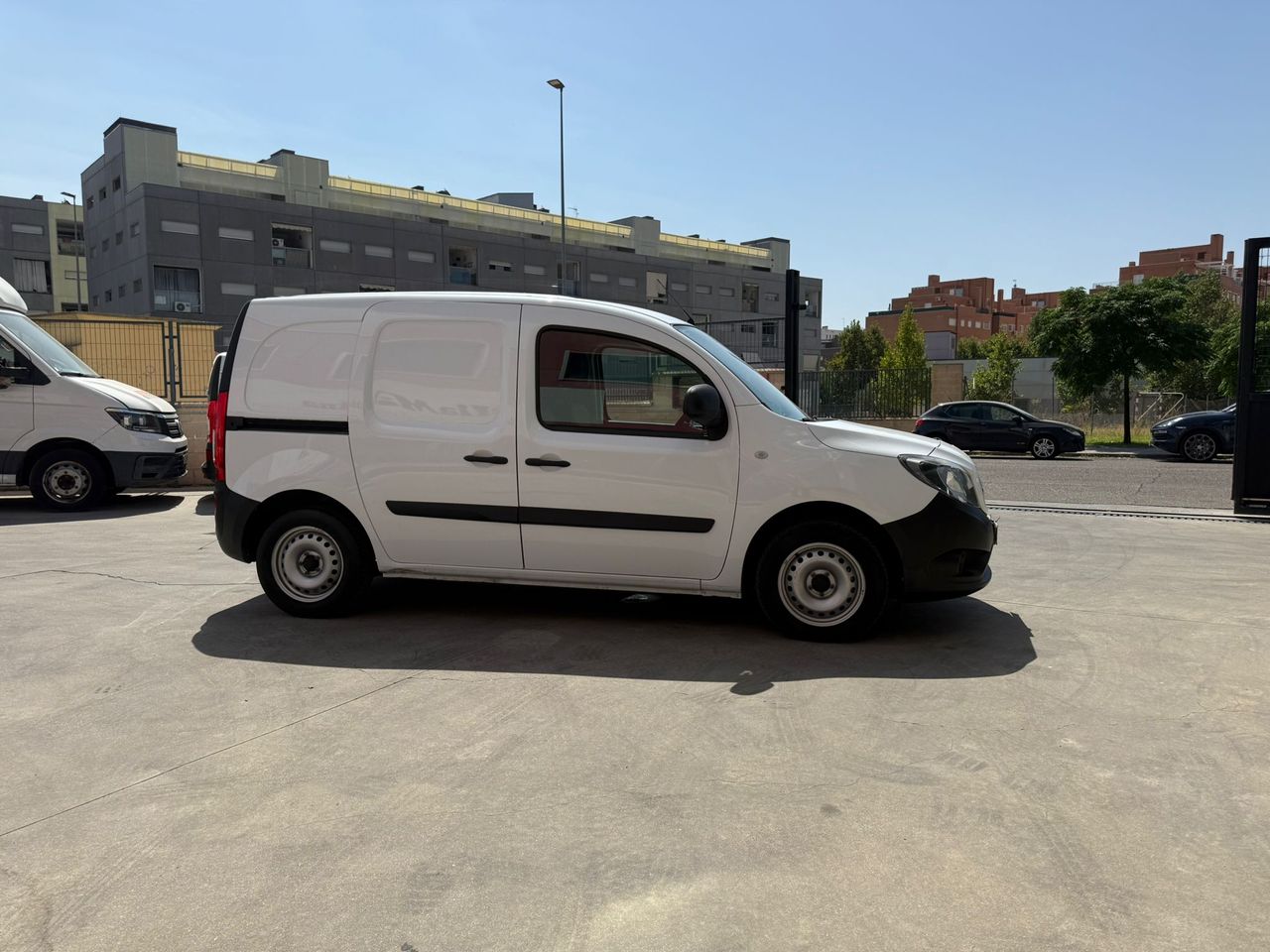 Mercedes Citan 109 CDI FURGON LARGO  - Foto 2