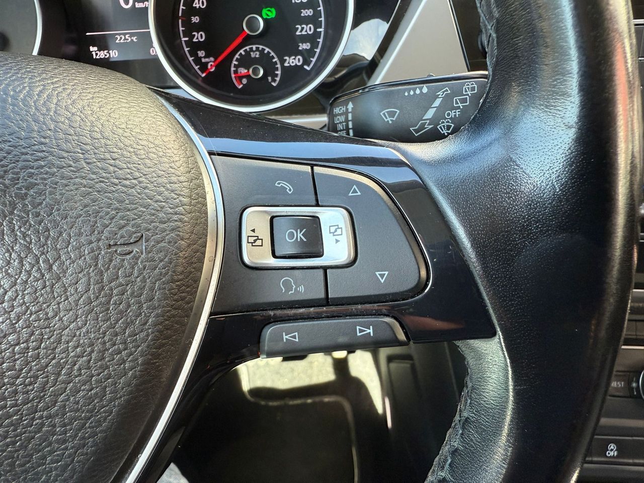 Volkswagen Touran Advance 1.6 TDI 85kW (115CV) DSG - Foto 2