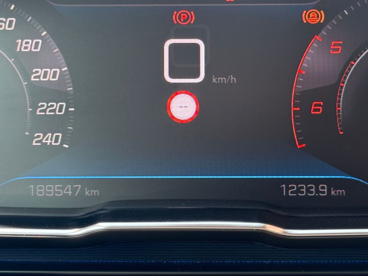 Peugeot 5008 1.5 BlueHDi 96kW (130CV) S&S Active Pack - Foto 2