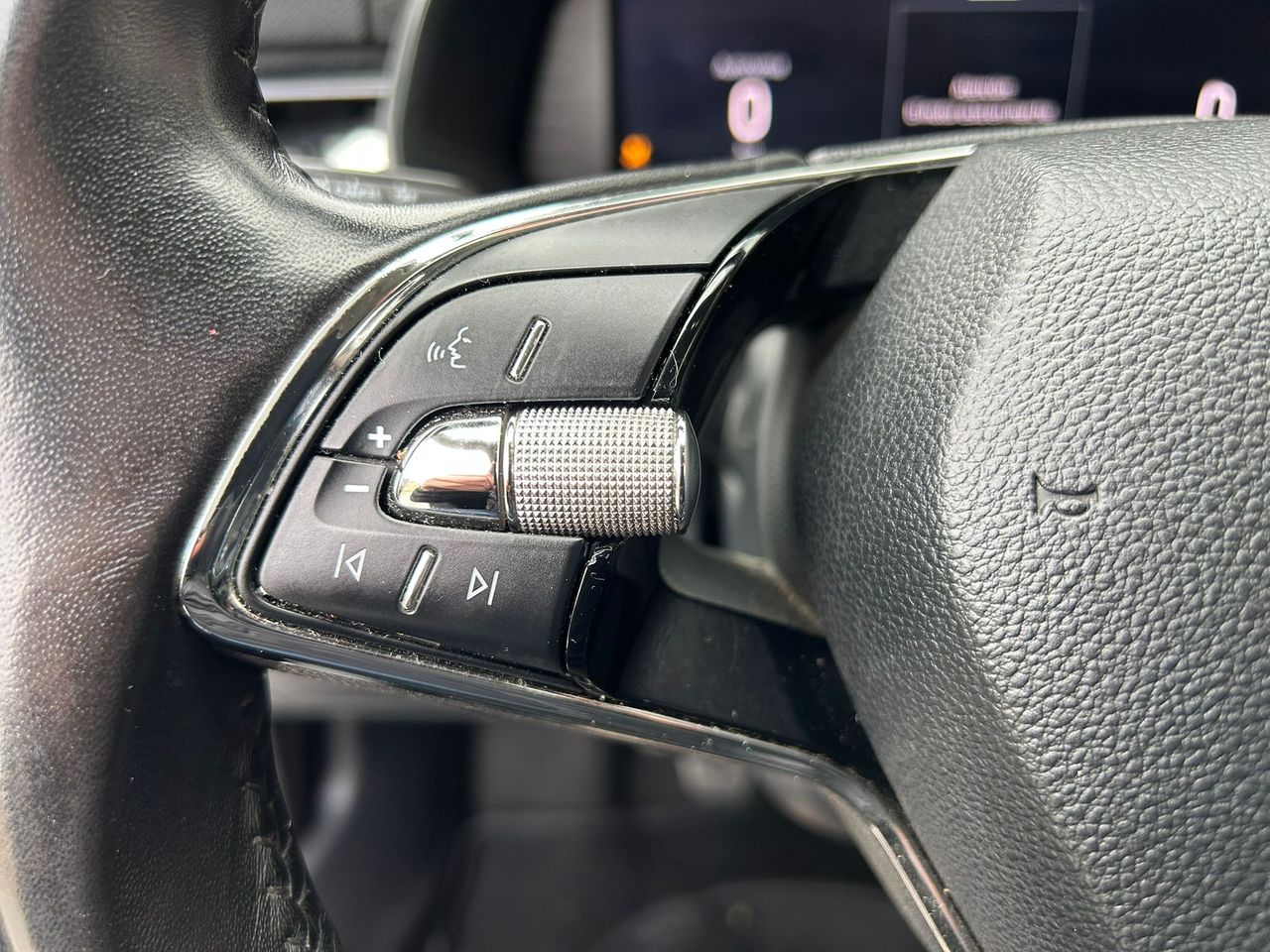 Skoda Scala 1.0 TSI 81KW (110 CV) Ambition - Foto 2