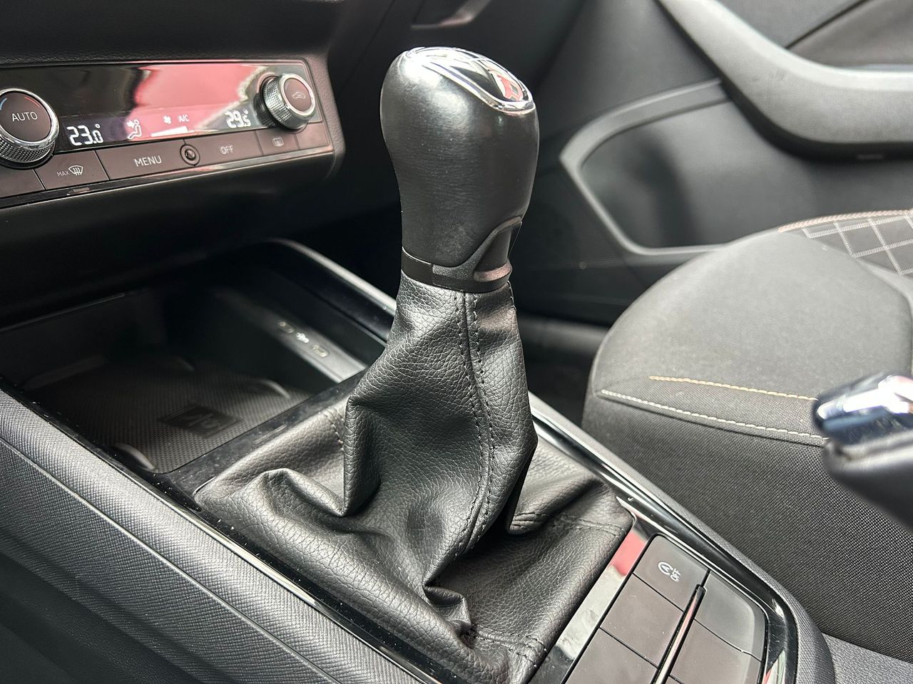 Skoda Scala 1.0 TSI 81KW (110 CV) Ambition - Foto 2