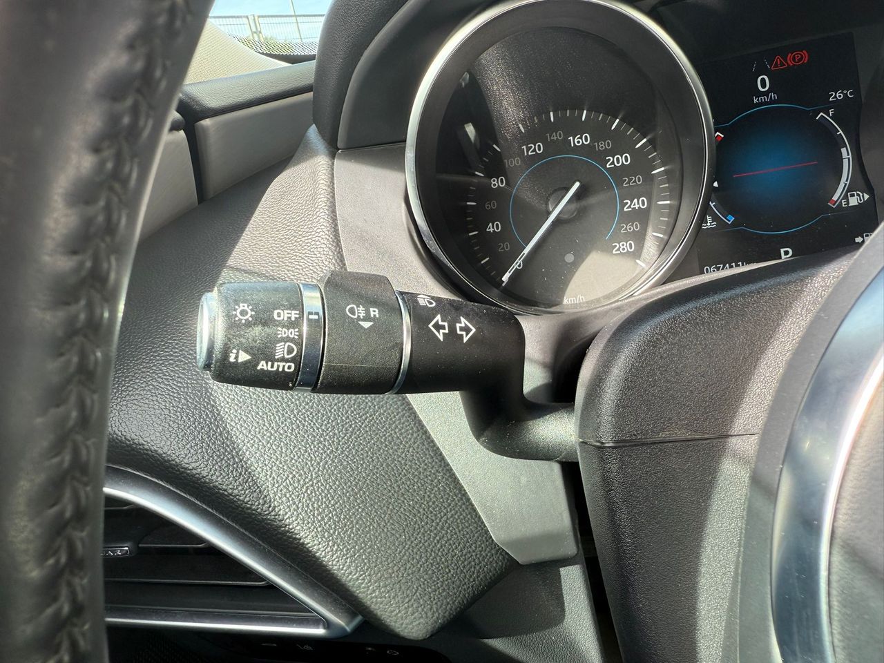 Jaguar XE 2.0D I4 132kW(180CV) RWD AT R-Dynamic SE - Foto 2