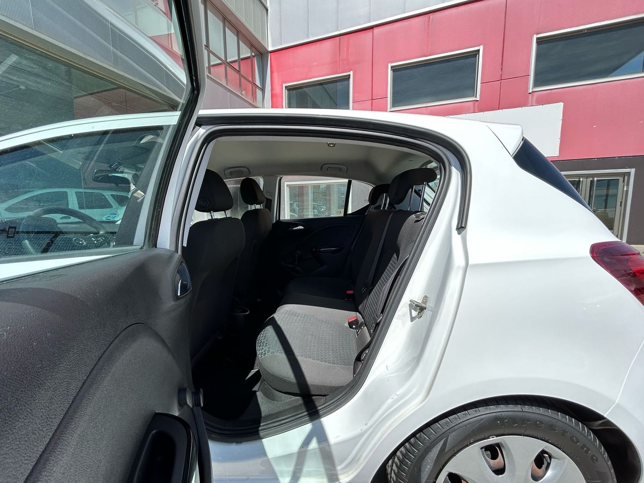 Opel Corsa 1.4 66kW (90CV) Selective Pro - Foto 2