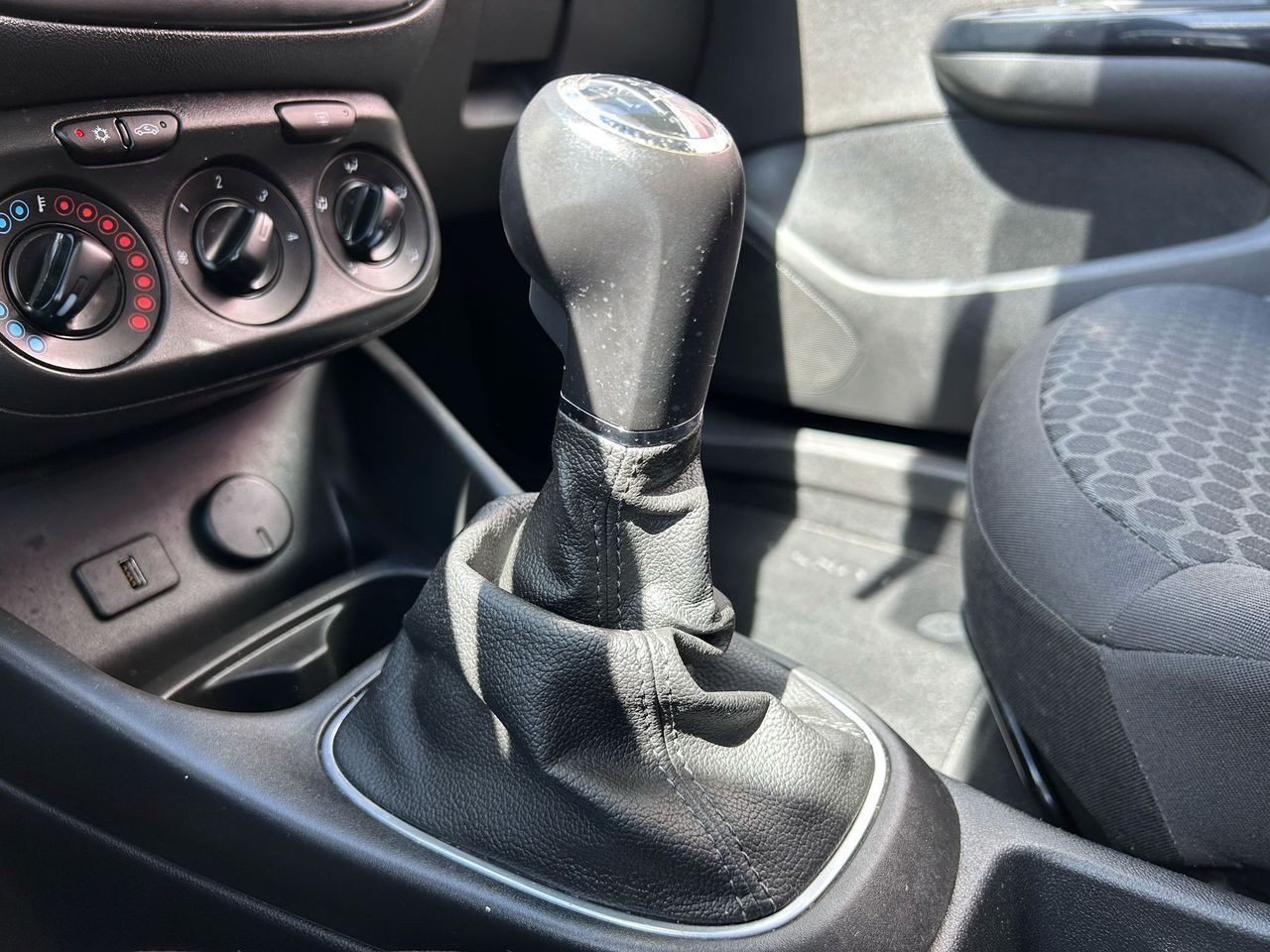 Opel Corsa 1.4 66kW (90CV) Selective Pro - Foto 2