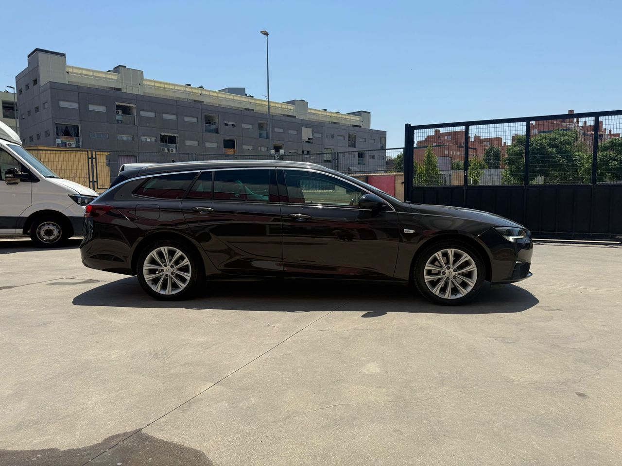 Opel Insignia  ST Business Elegance 2.0D DVH 130kW AT8 - Foto 2
