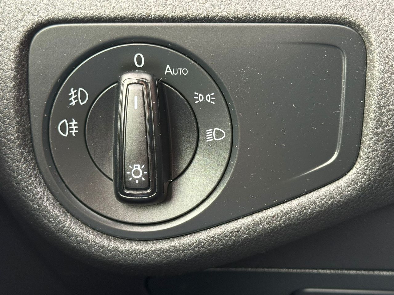 Volkswagen Golf Last Edition 1.6 TDI 85kW (115CV) - Foto 2