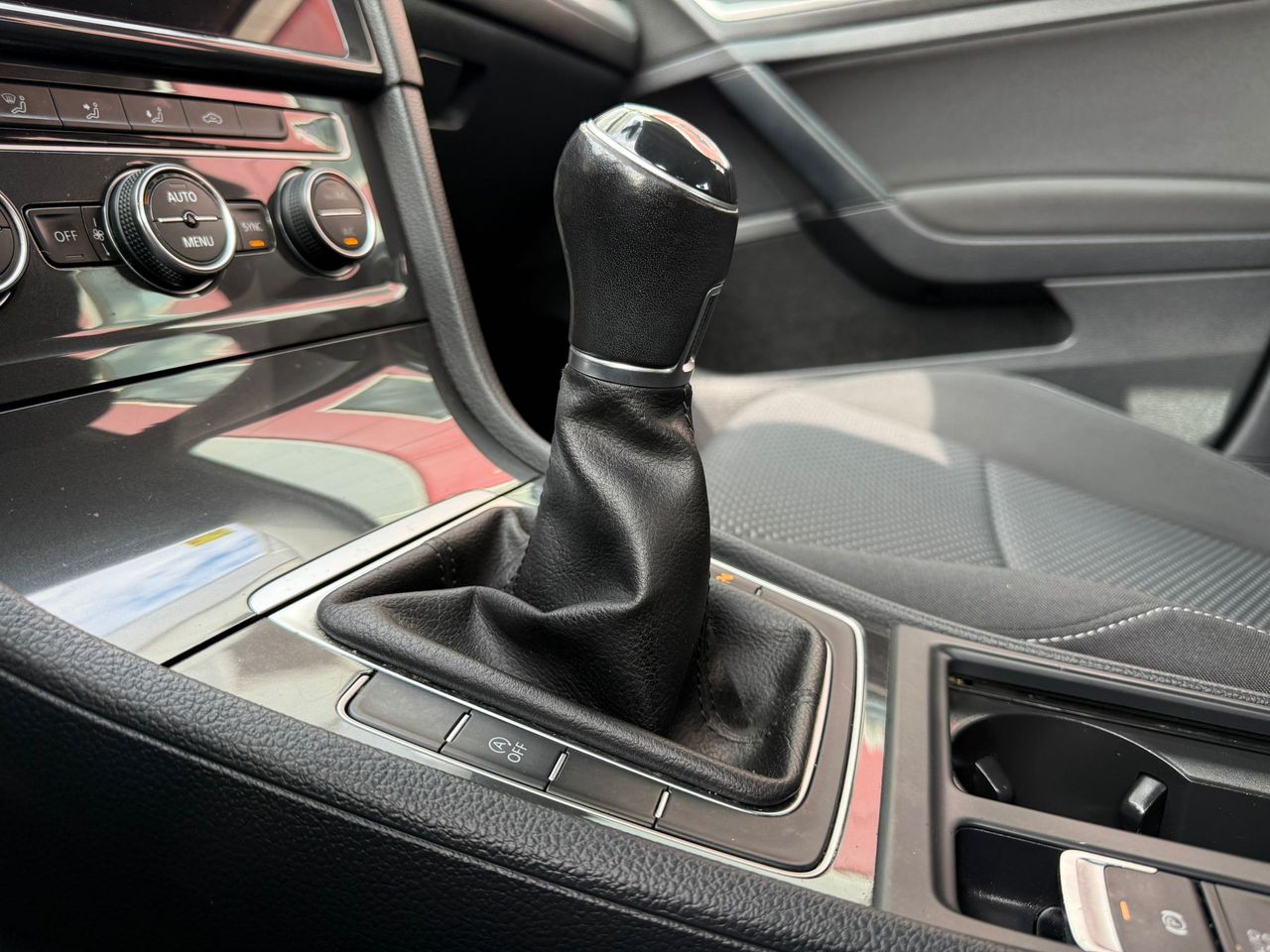 Volkswagen Golf Last Edition 1.6 TDI 85kW (115CV) - Foto 2