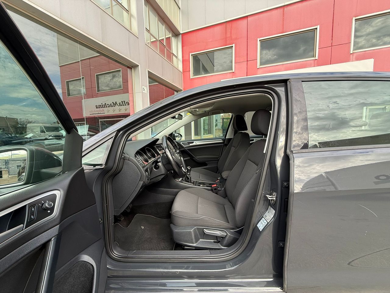 Volkswagen Golf Last Edition 1.6 TDI 85kW (115CV) - Foto 2