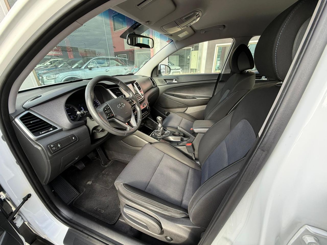 Hyundai Tucson 1.7 CRDi 85kW (115CV) BD Klass Nav 4x2 - Foto 2