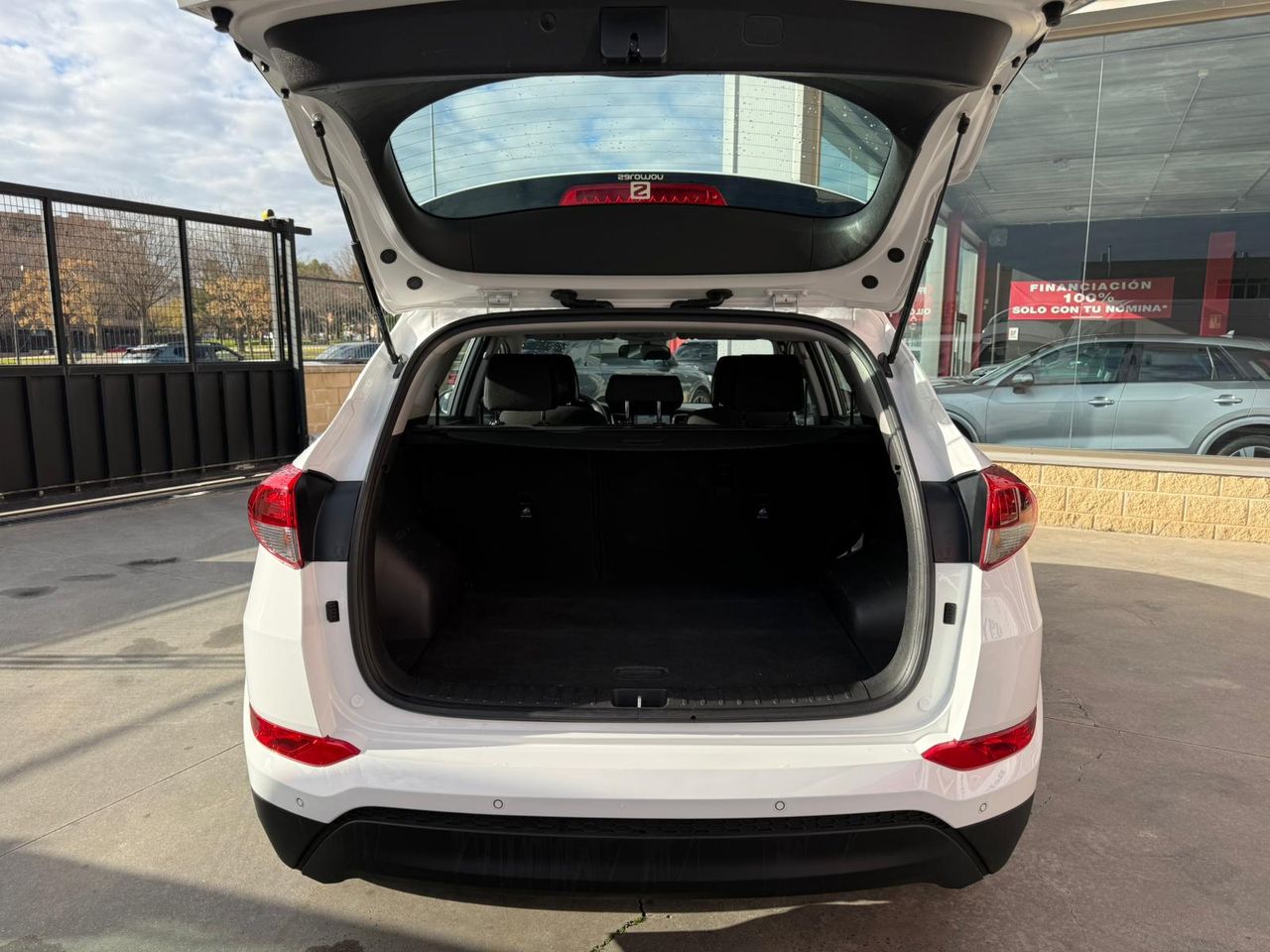 Hyundai Tucson 1.7 CRDi 85kW (115CV) BD Klass Nav 4x2 - Foto 2