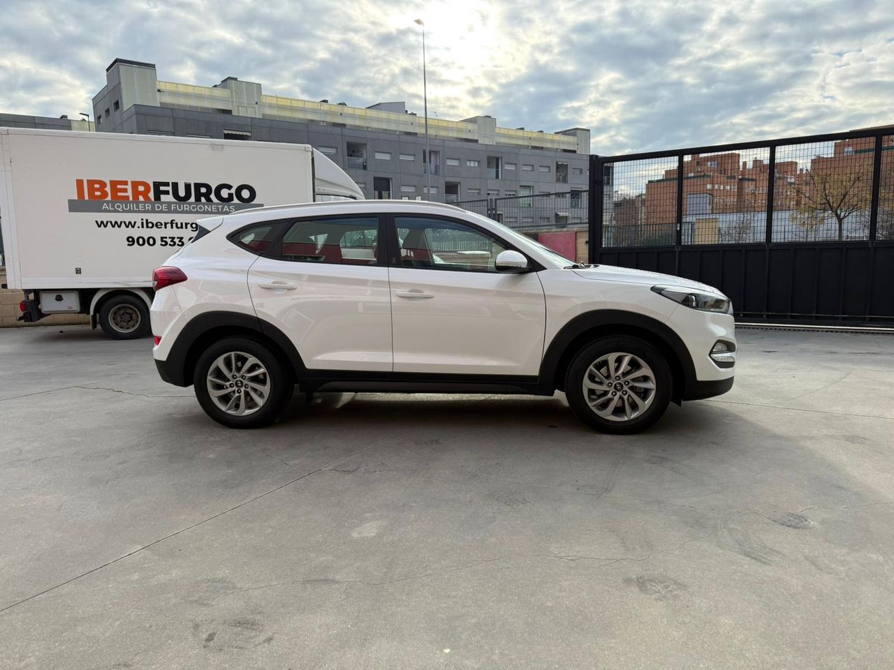 Hyundai Tucson 1.7 CRDi 85kW (115CV) BD Klass Nav 4x2 - Foto 2