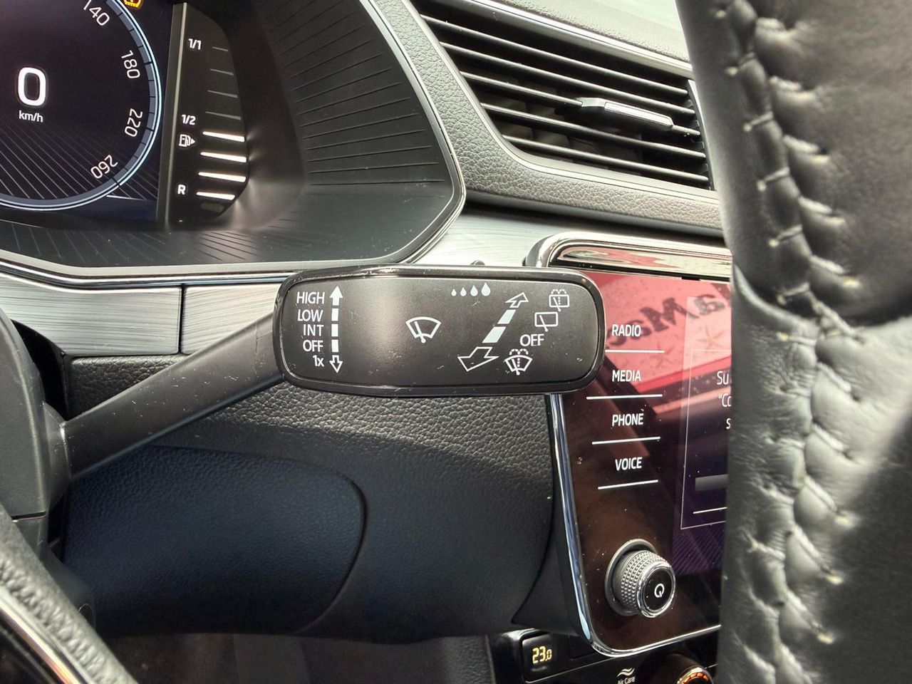 Skoda Superb Combi 2.0 TDI 110kW (150CV) DSG Ambition - Foto 2