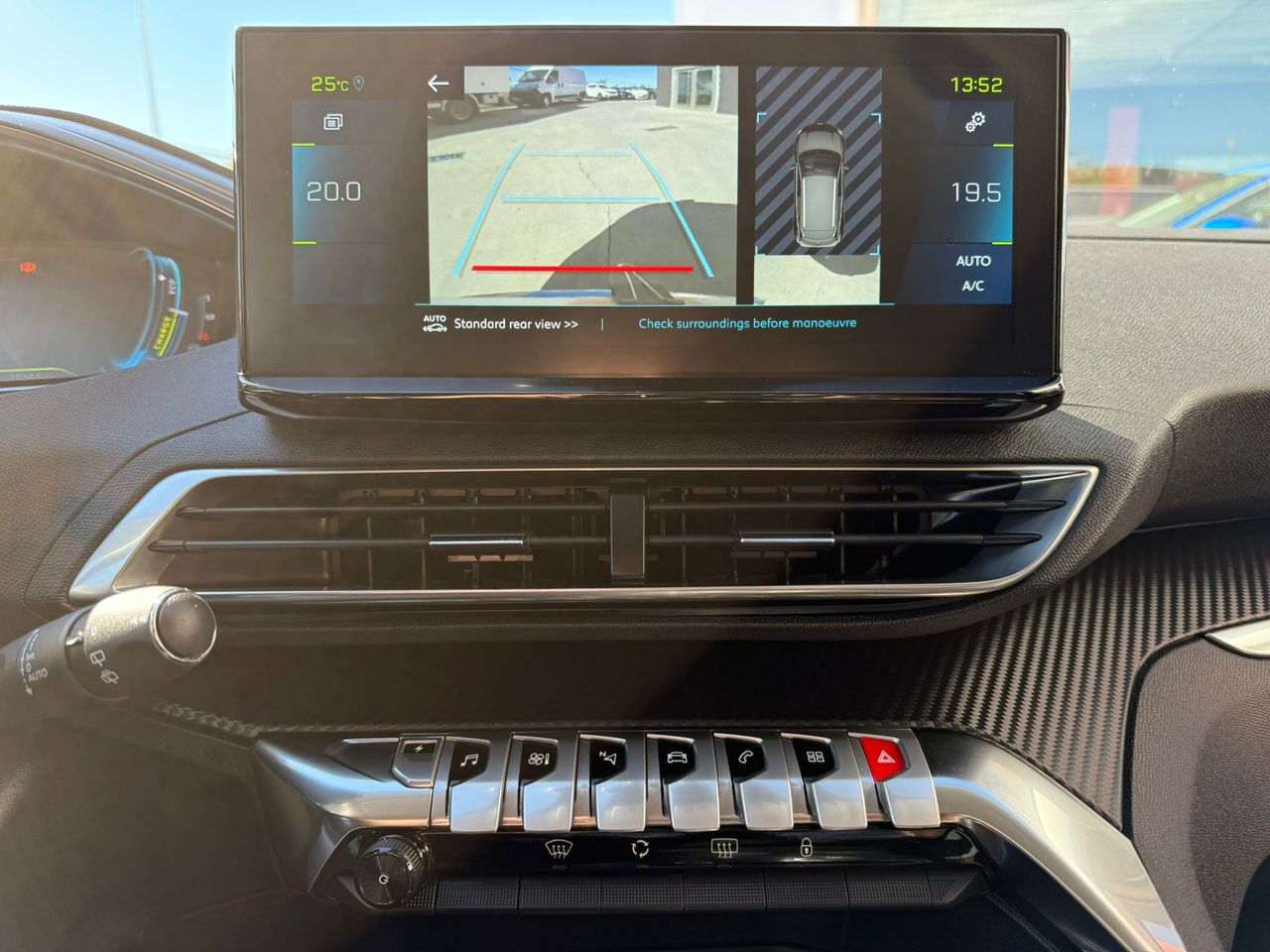 Peugeot 3008 Hybrid 225 e-EAT8 Allure - Foto 2