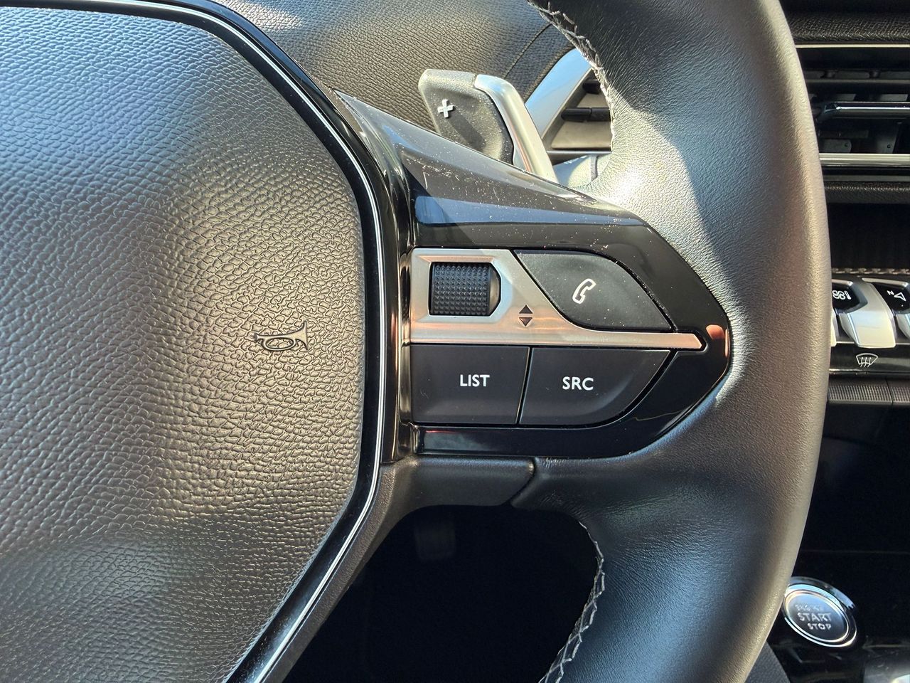 Peugeot 3008 Hybrid 225 e-EAT8 Allure - Foto 2