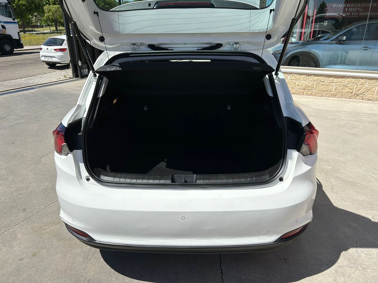 Fiat Tipo 1.6 Business 88kW (120CV) Multijet II - Foto 2