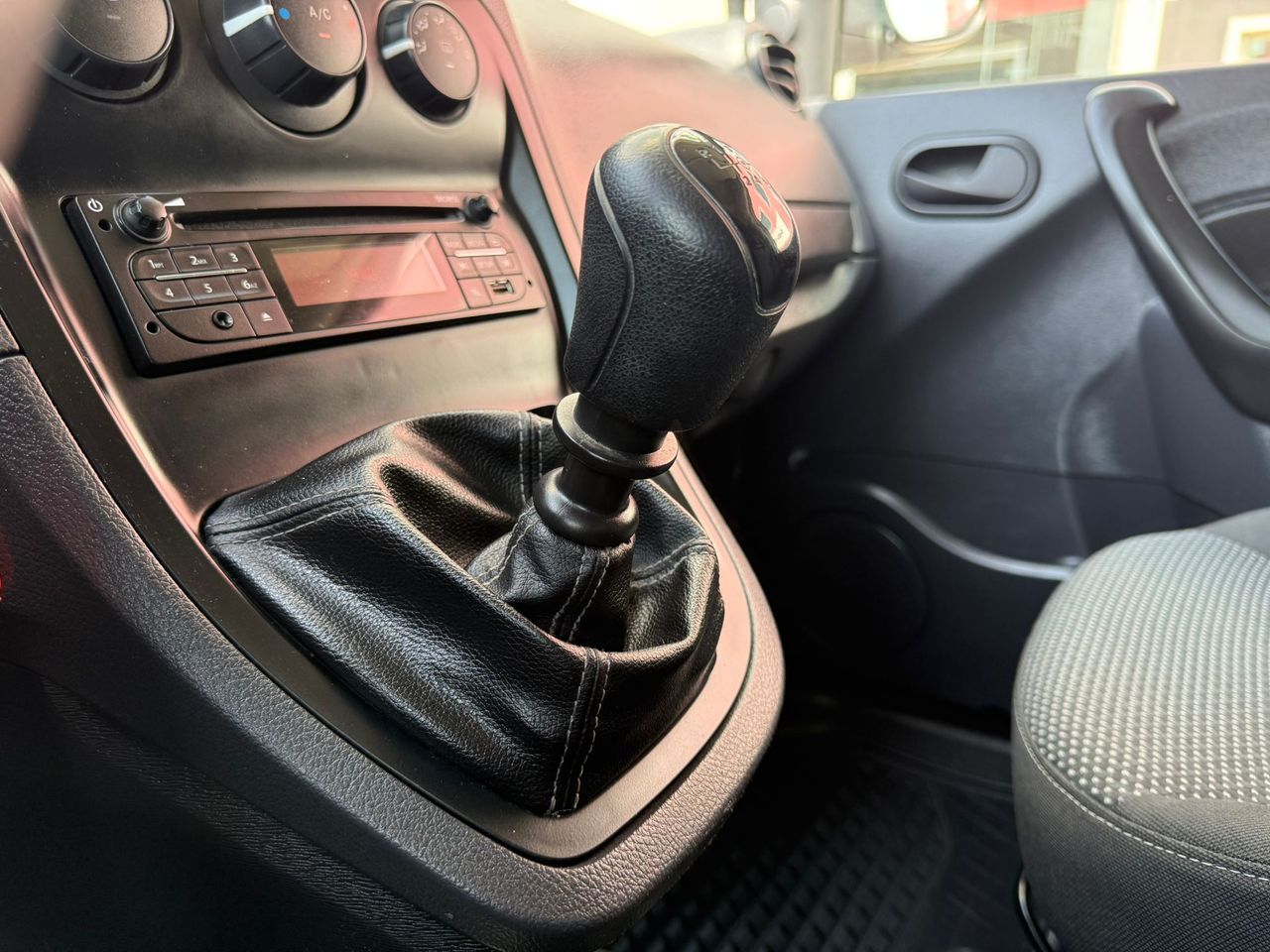 Mercedes Citan 109 CDI FURGON LARGO  - Foto 2