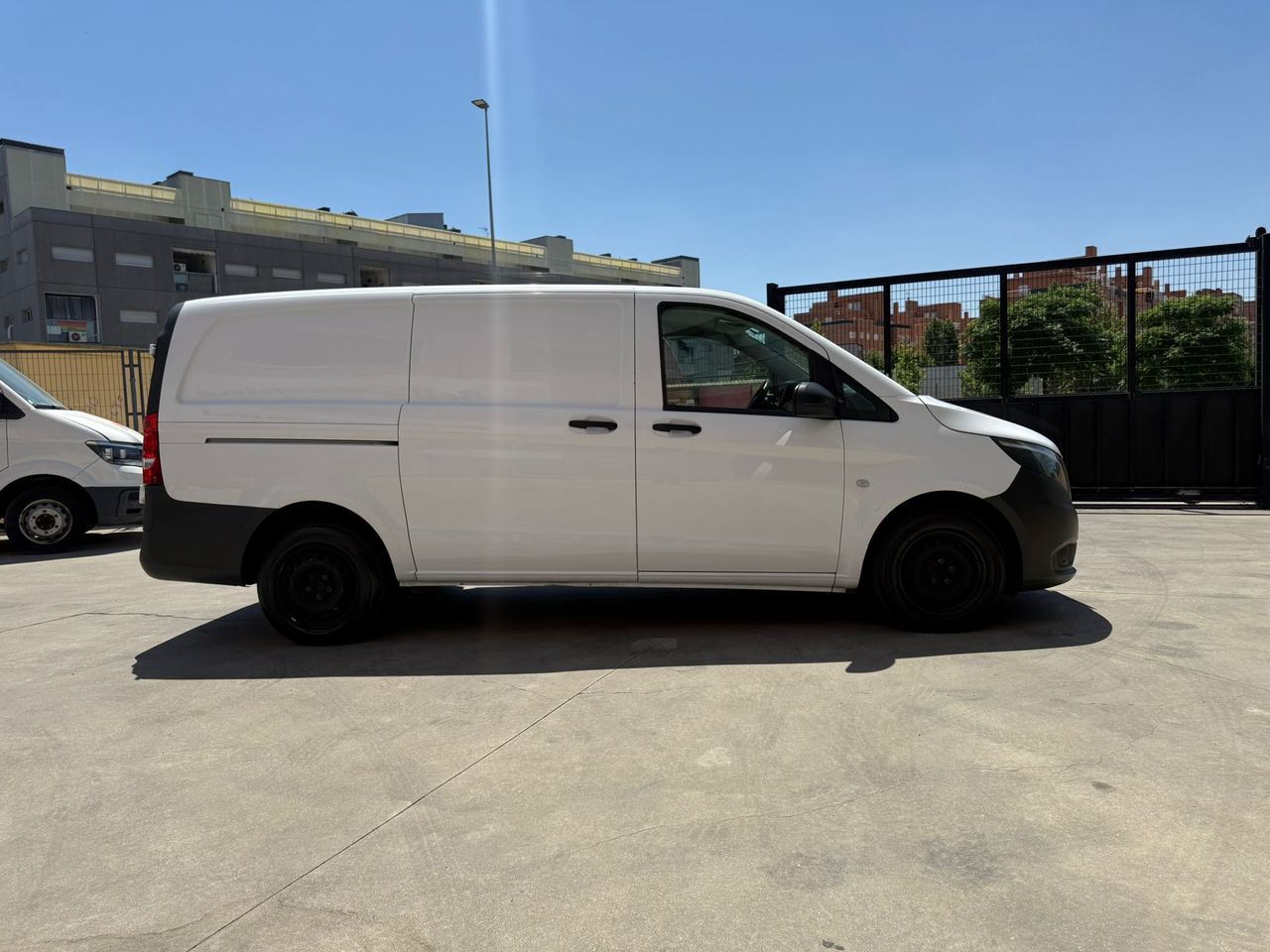 Mercedes Vito 114 CDI LARGA  - Foto 2