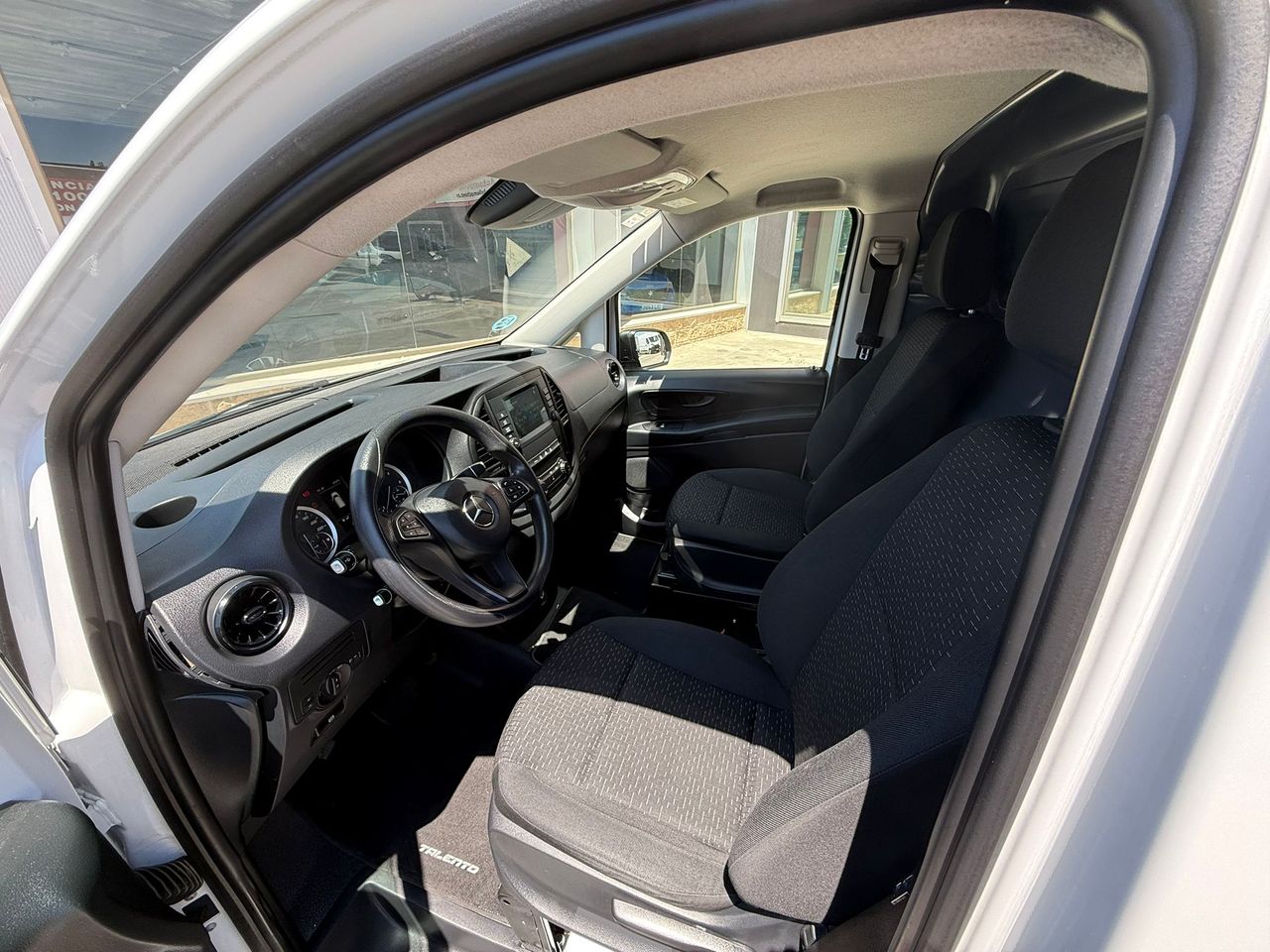 Mercedes Vito 114 CDI LARGA  - Foto 2