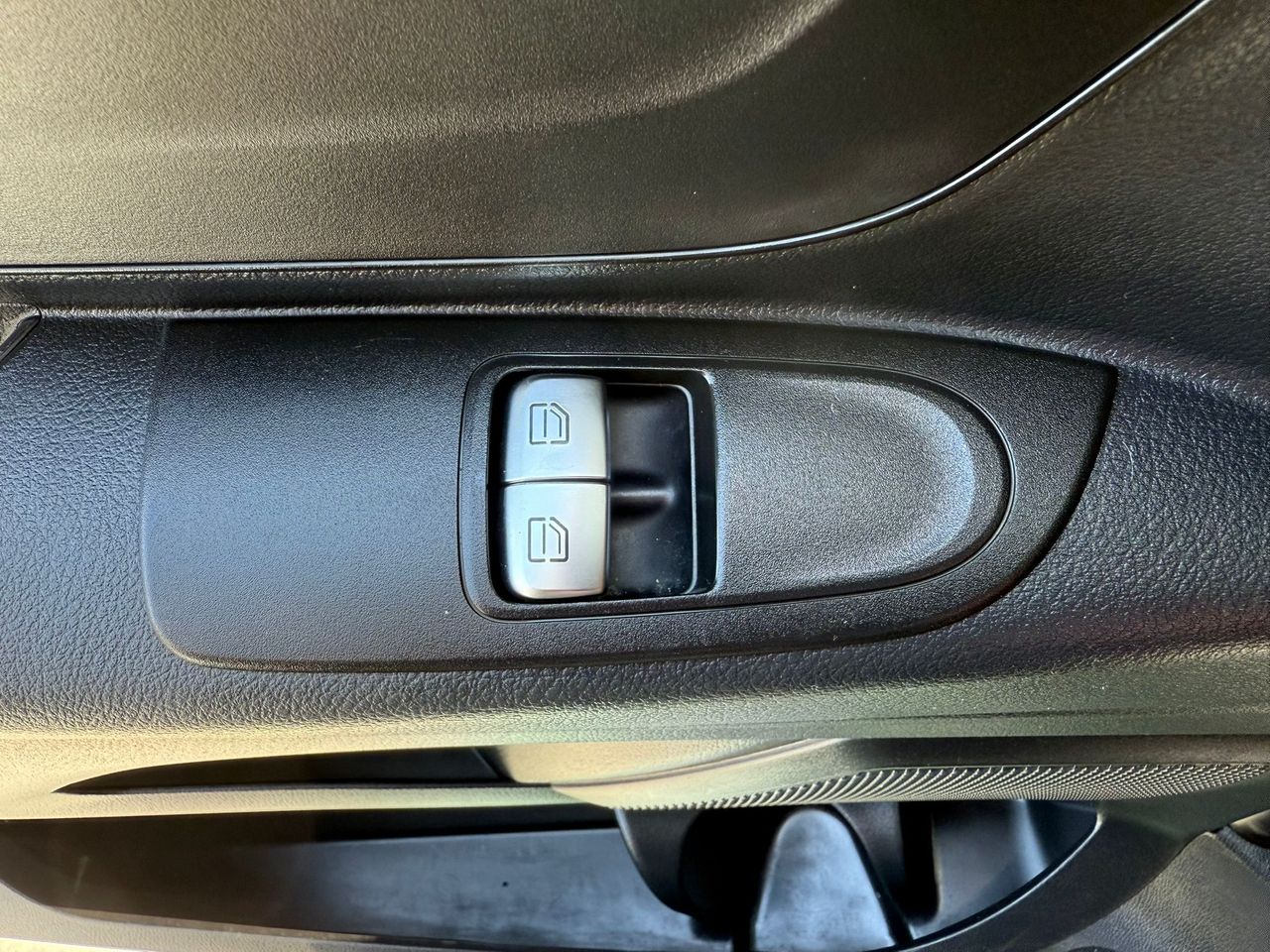 Mercedes Vito 114 CDI LARGA  - Foto 2