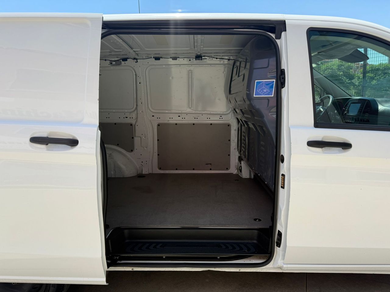 Mercedes Vito 114 CDI LARGA  - Foto 2